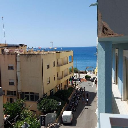 Casa Floridea -Mediterranea Sicilia Apt Cefalù Extérieur photo